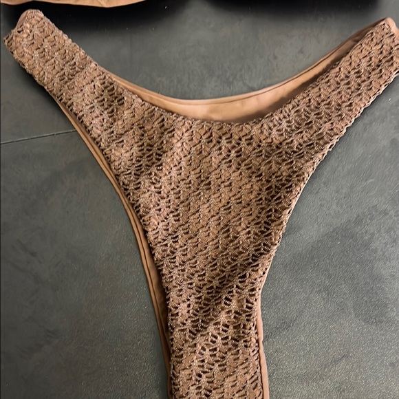 NWOT Brown Textured Bikini Set - Picture 3 of 8